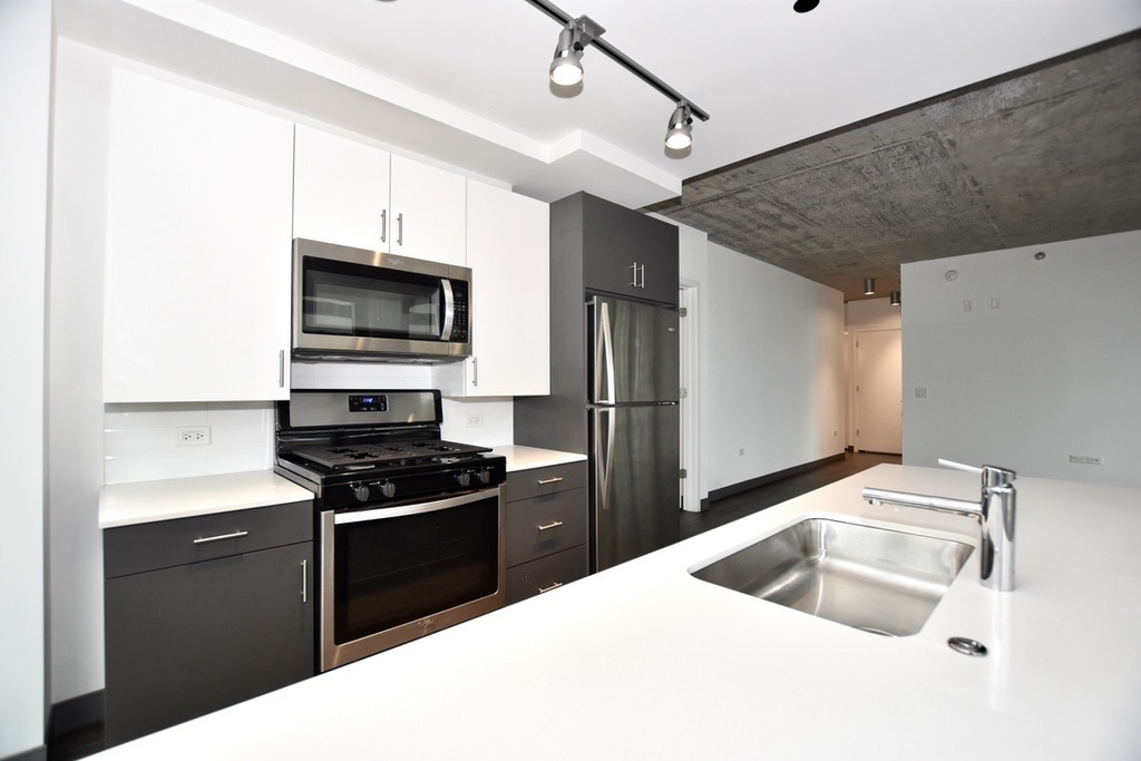 60 E Randolph Street - Photo 33
