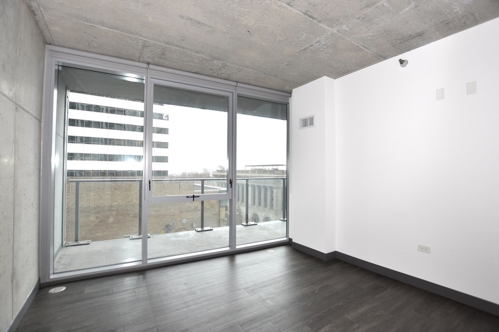 60 E Randolph Street - Photo 41