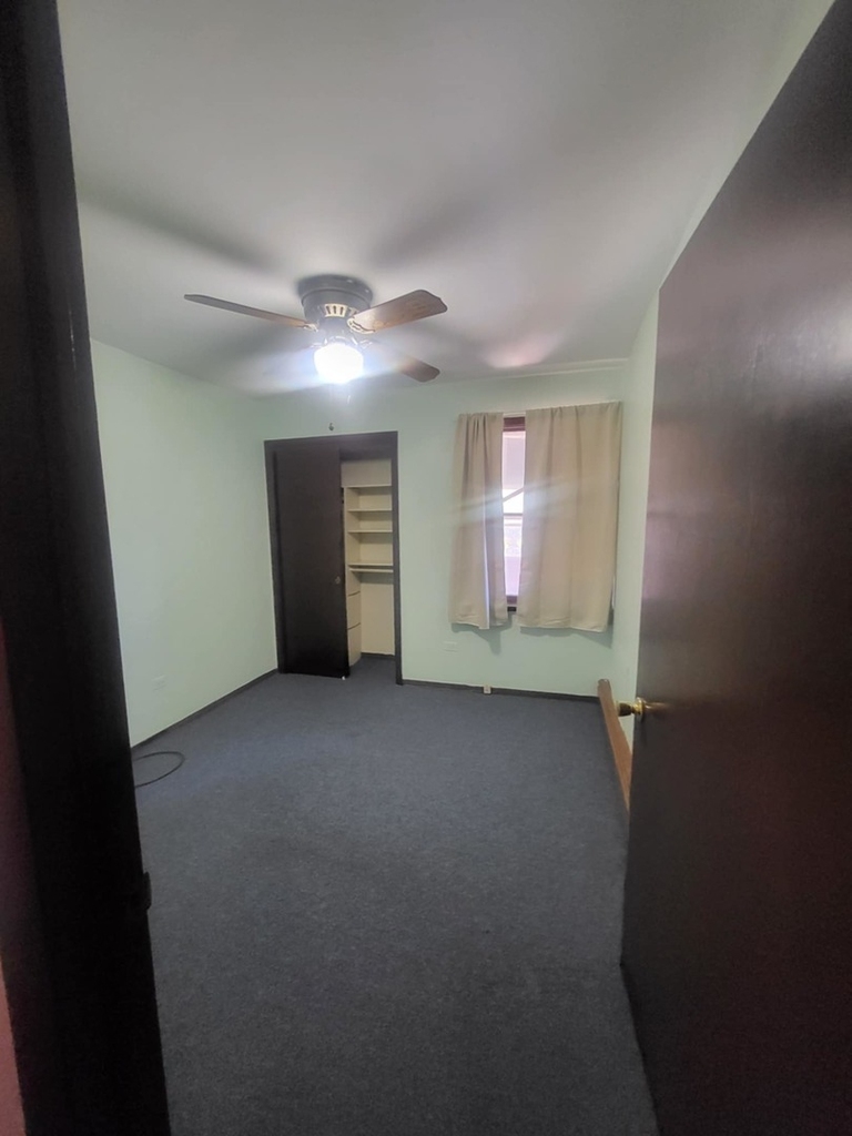 8435 S 81st Avenue - Photo 9