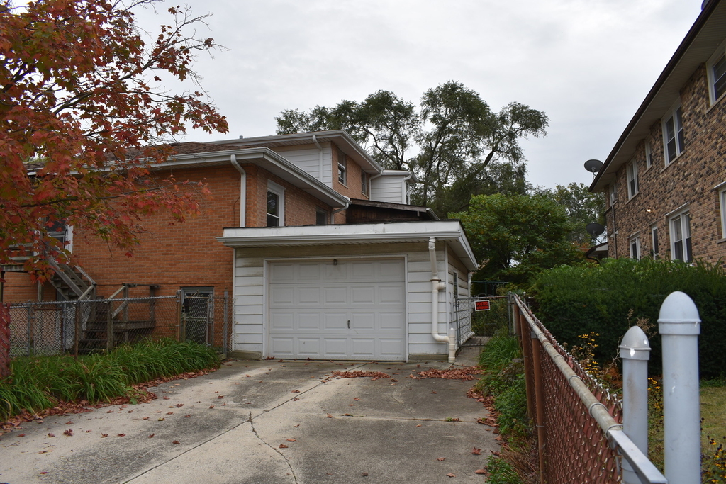 8435 S 81st Avenue - Photo 16