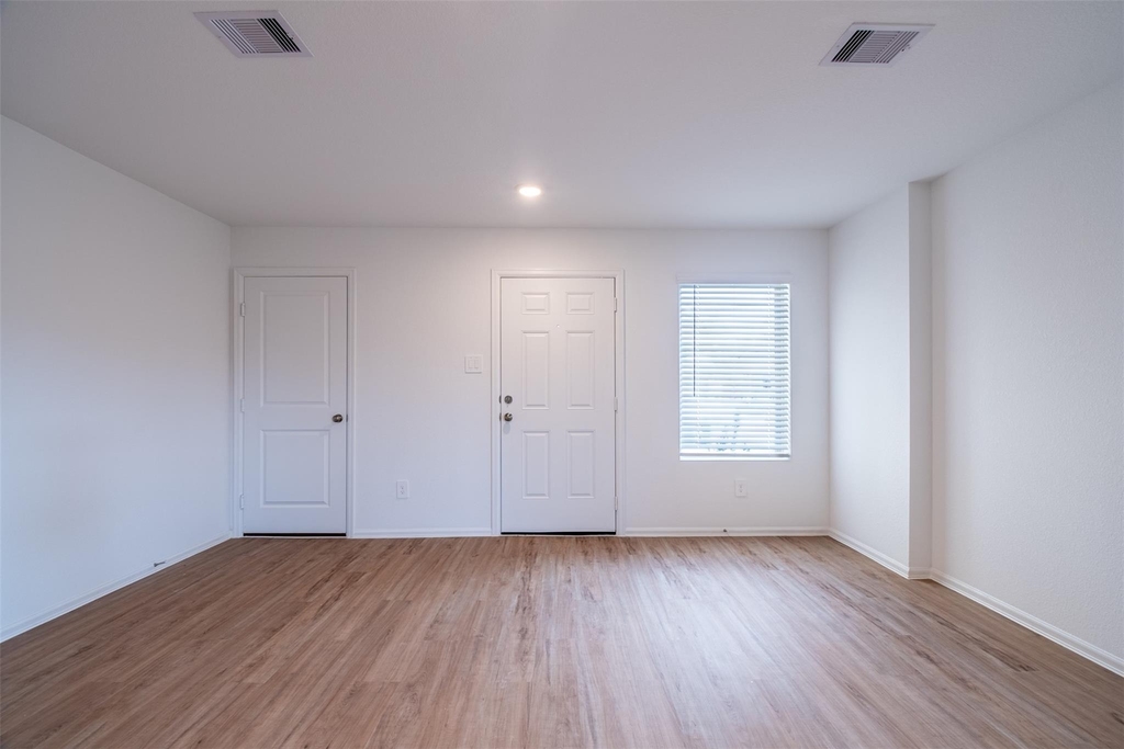 1508 Las Cuevas Drive - Photo 10