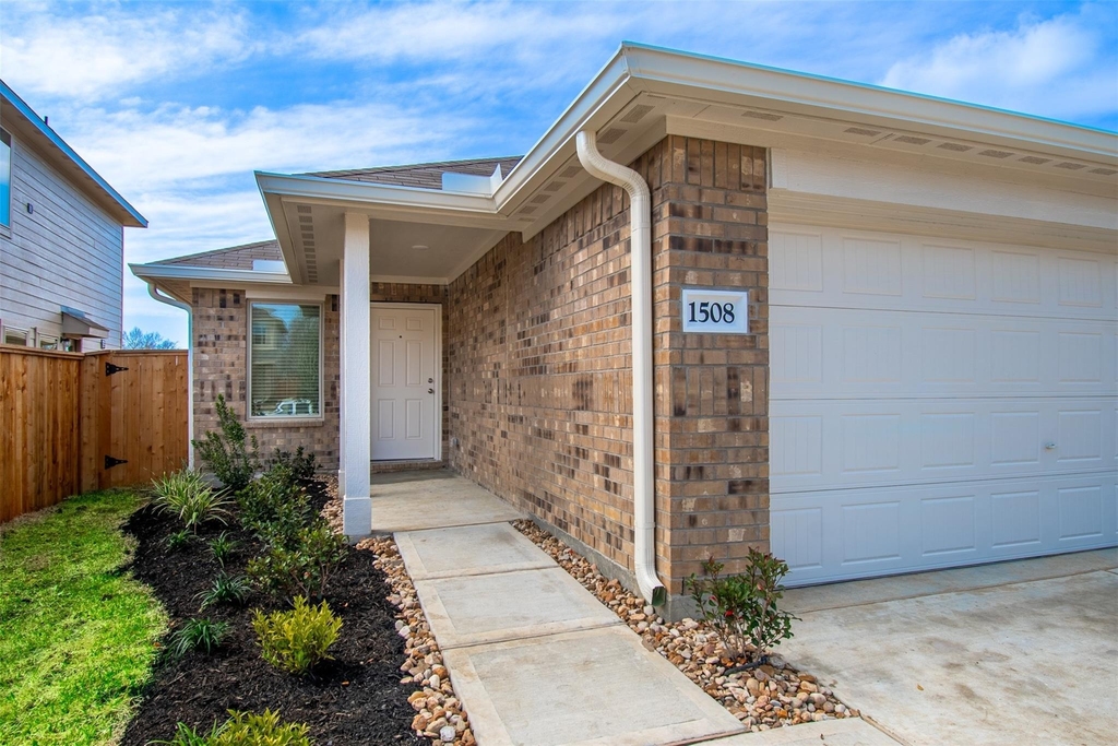 1508 Las Cuevas Drive - Photo 1