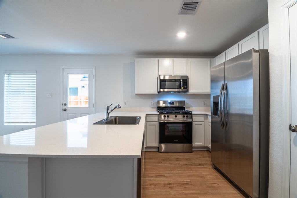 1508 Las Cuevas Drive - Photo 7