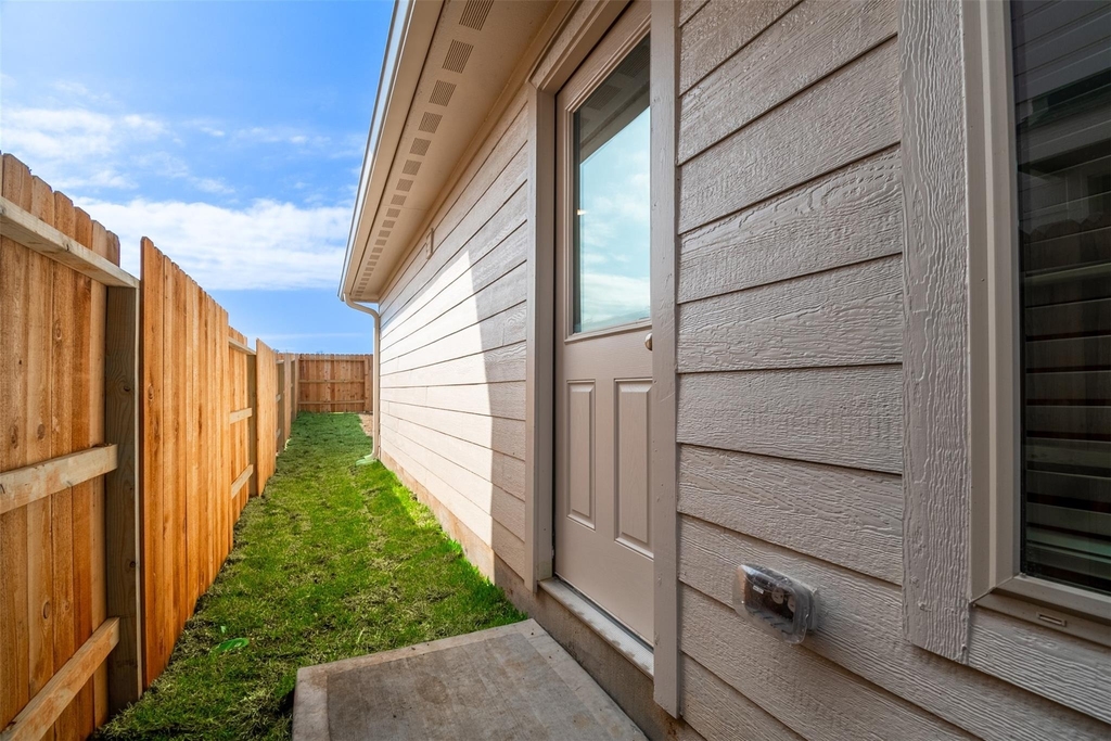 1508 Las Cuevas Drive - Photo 22