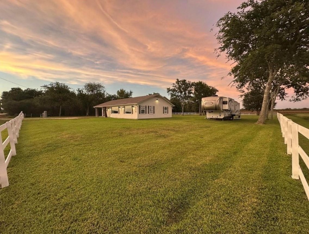 518 Anton Stade Rd - Photo 0