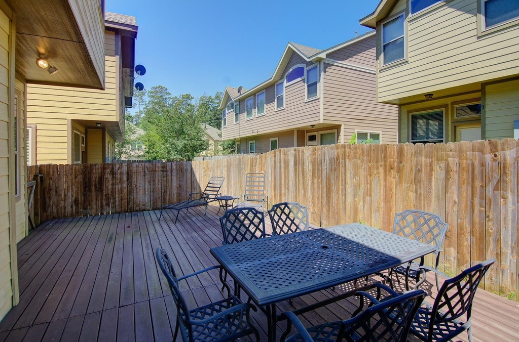 11 Cheswood Manor - Photo 5