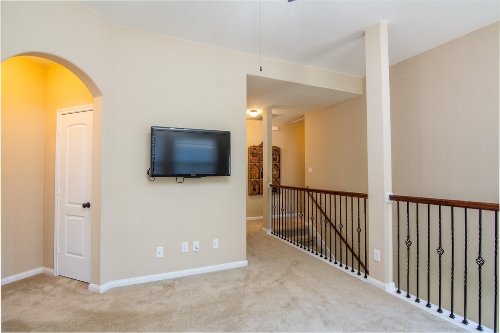 11 Cheswood Manor - Photo 16