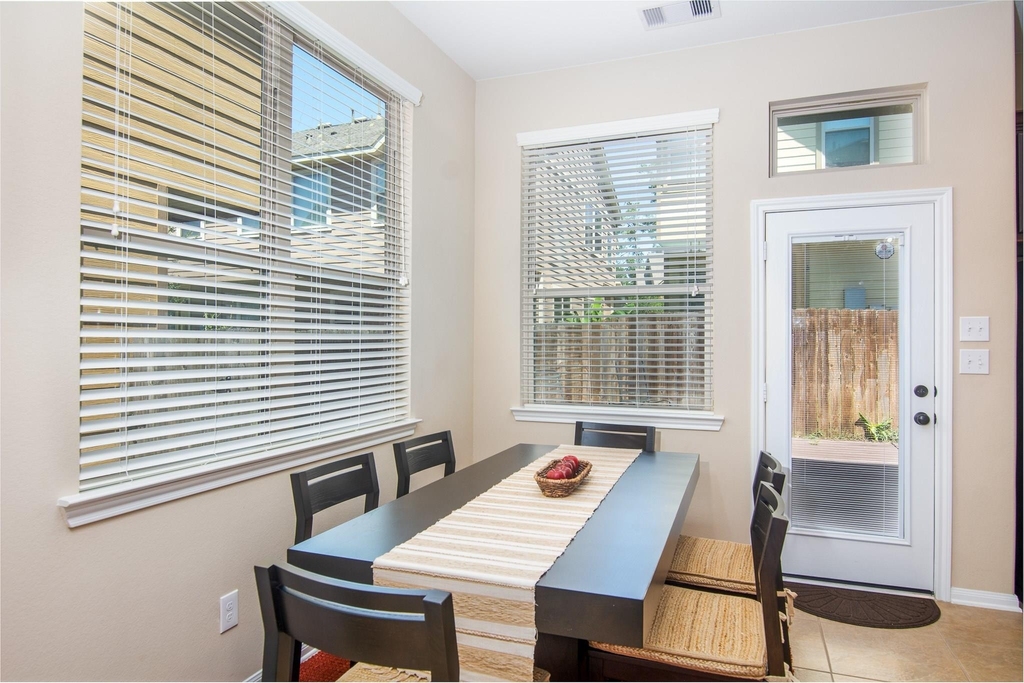 11 Cheswood Manor - Photo 11