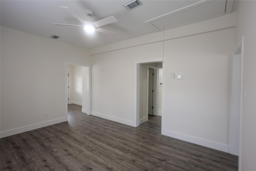 602 Higgins Street - Photo 9