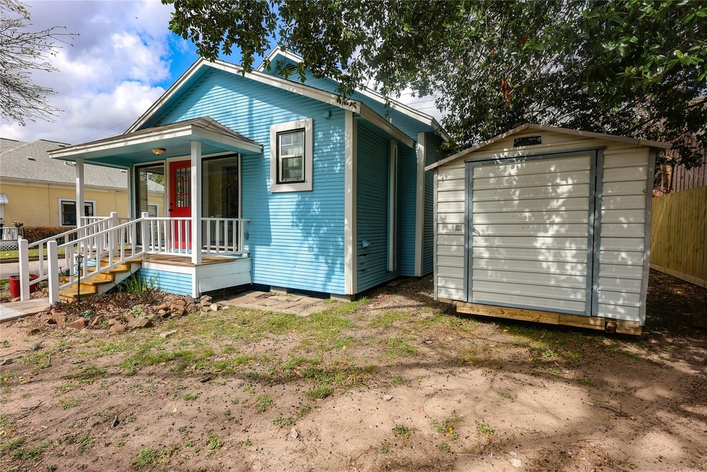 602 Higgins Street - Photo 35