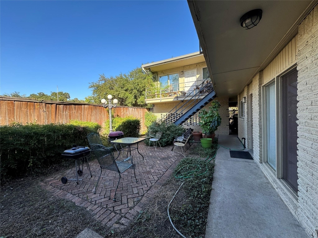 807 Heights Boulevard - Photo 10