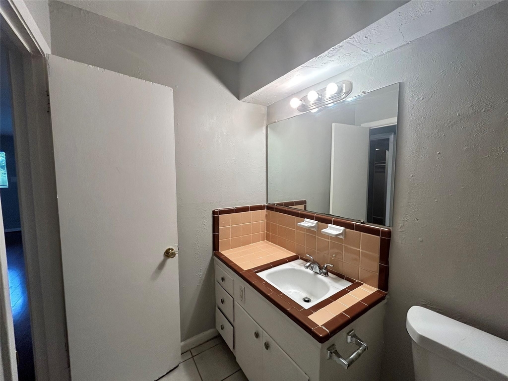 807 Heights Boulevard - Photo 6