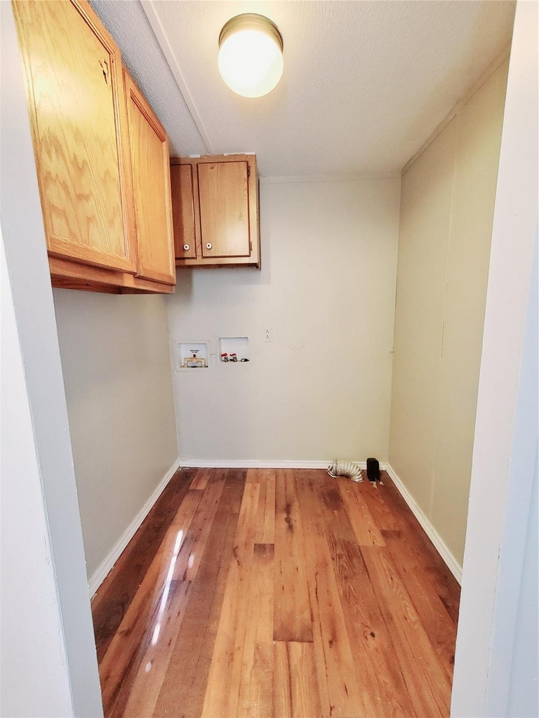 401 S Woodson Street - Photo 8