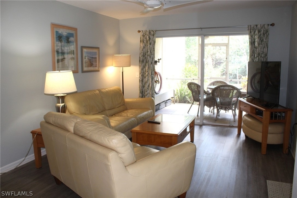 25735 Lake Amelia Way - Photo 3