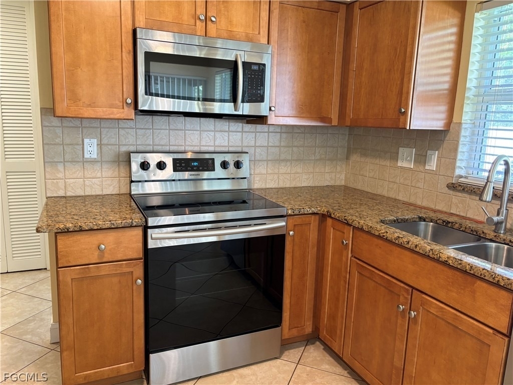 5652 Eichen Circle E - Photo 15