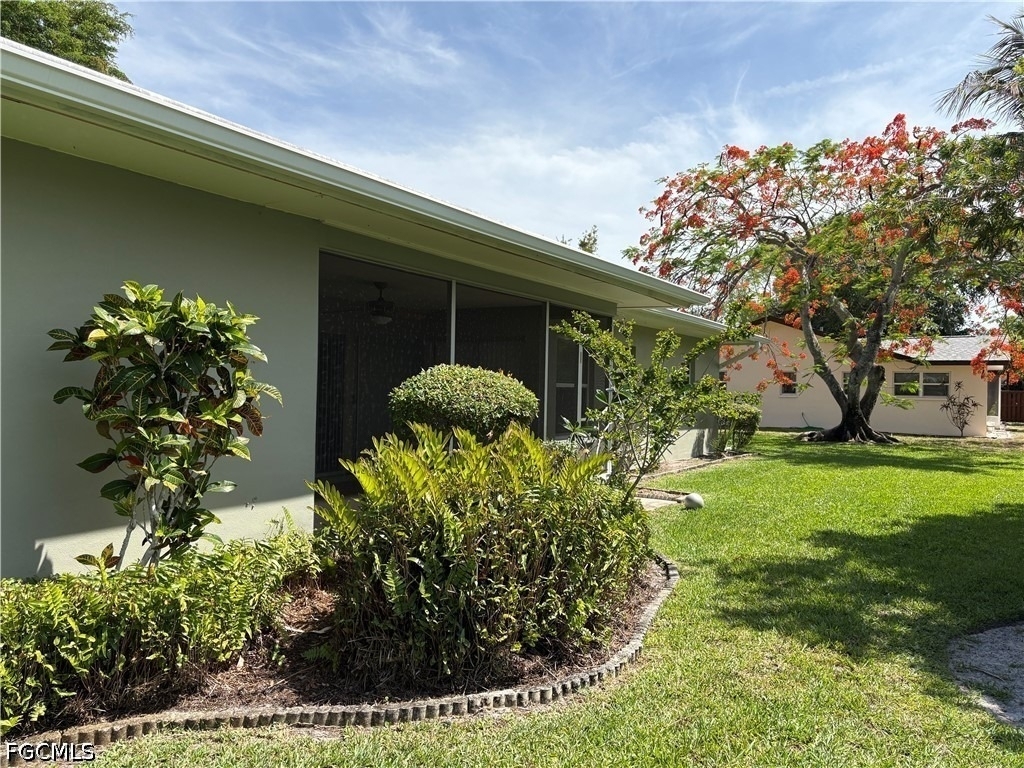 5652 Eichen Circle E - Photo 28