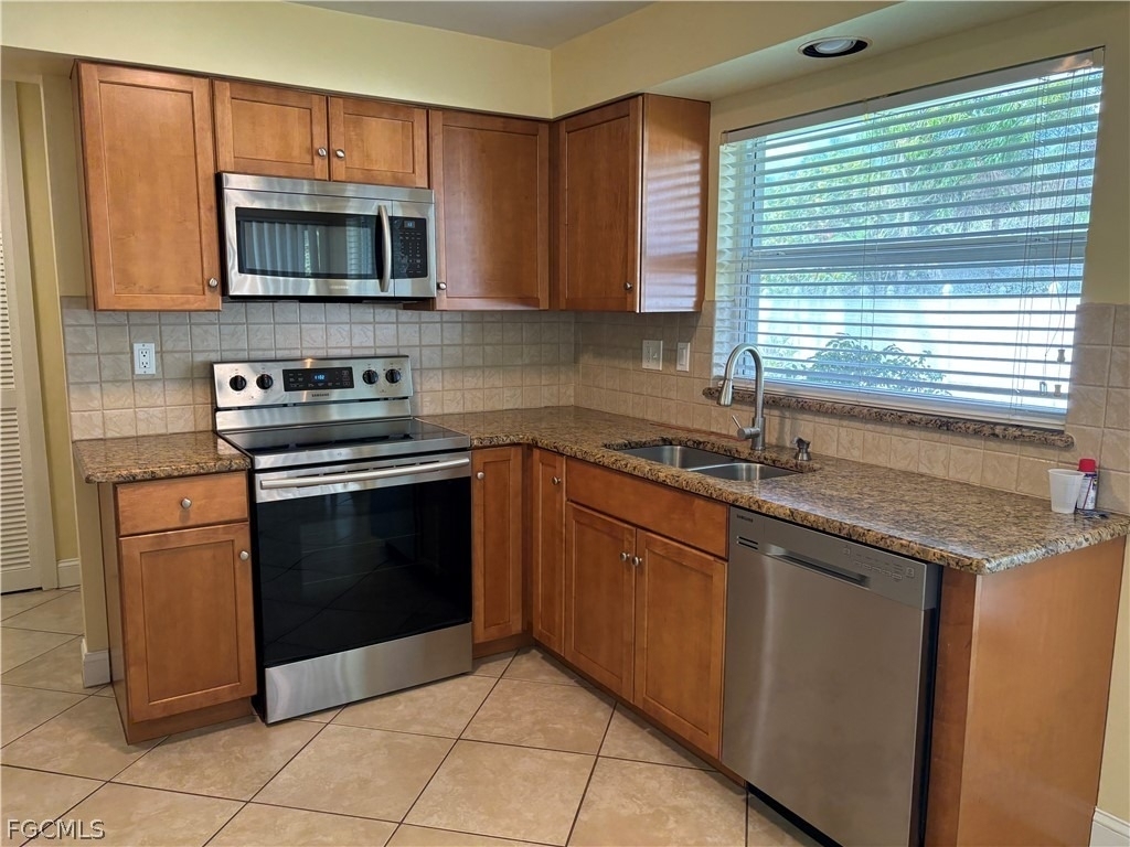 5652 Eichen Circle E - Photo 24