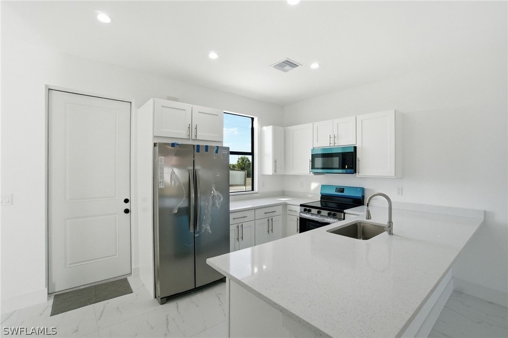 2404/2406 Mae Avenue S - Photo 19