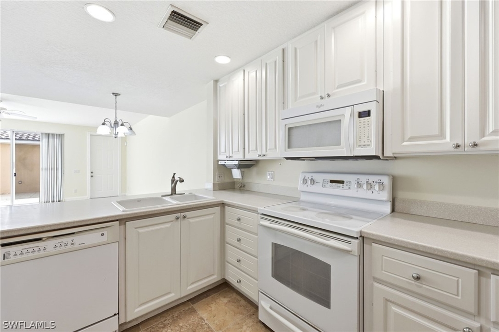 8108 Josefa Way - Photo 9
