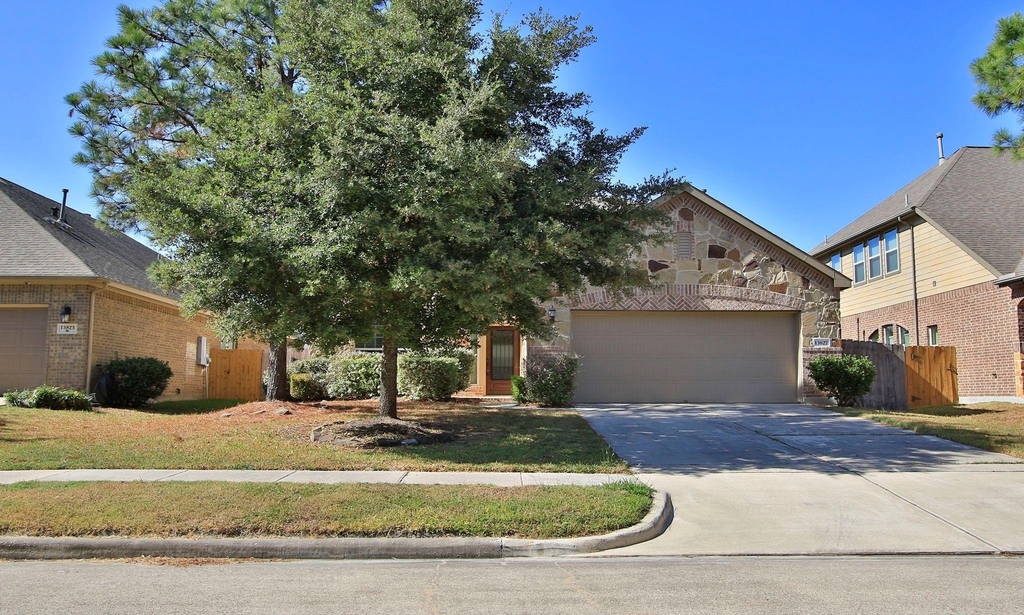 13827 Slate Mountain Lane - Photo 4