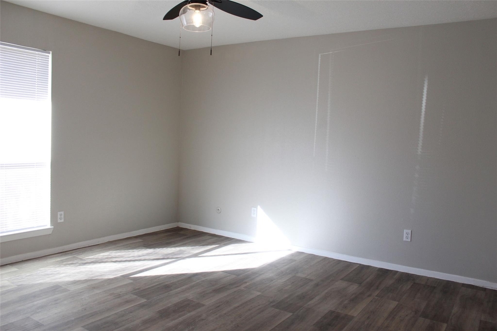 4406 Lost Lake Lane - Photo 17