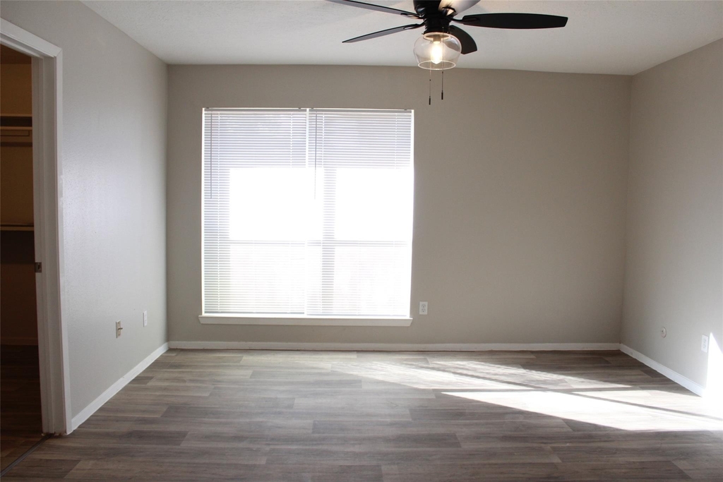 4406 Lost Lake Lane - Photo 15