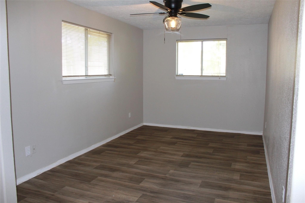 4406 Lost Lake Lane - Photo 21