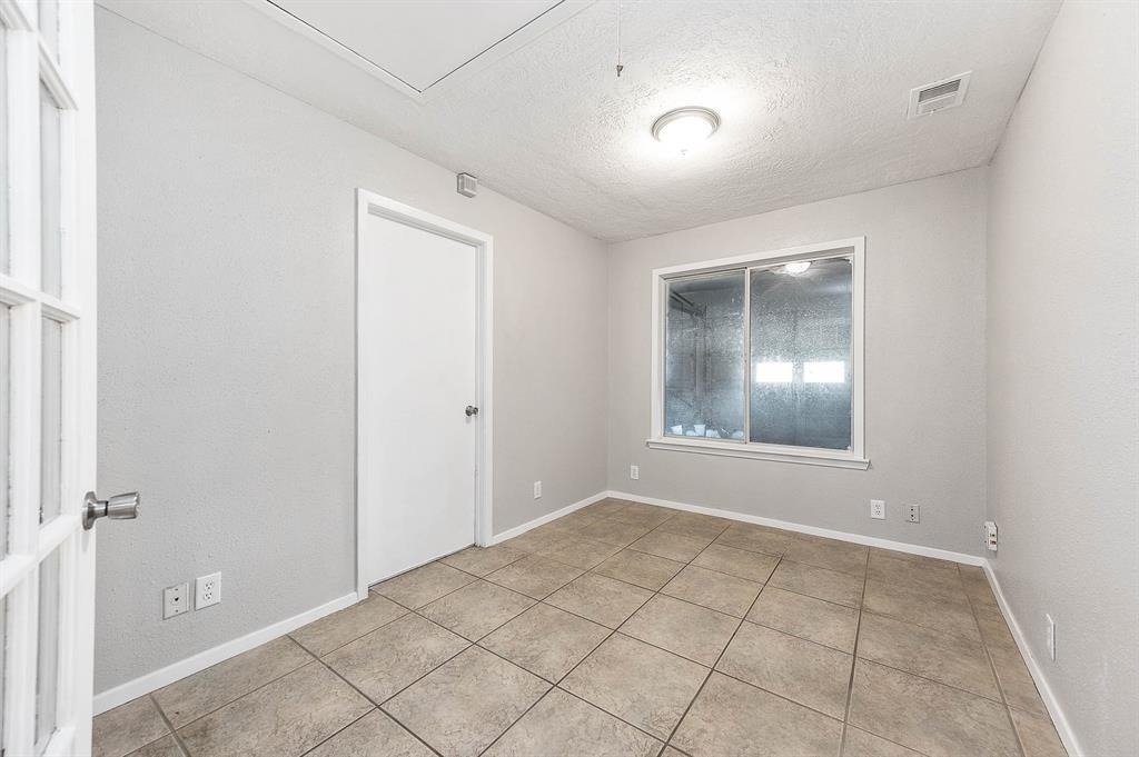 4406 Lost Lake Lane - Photo 10