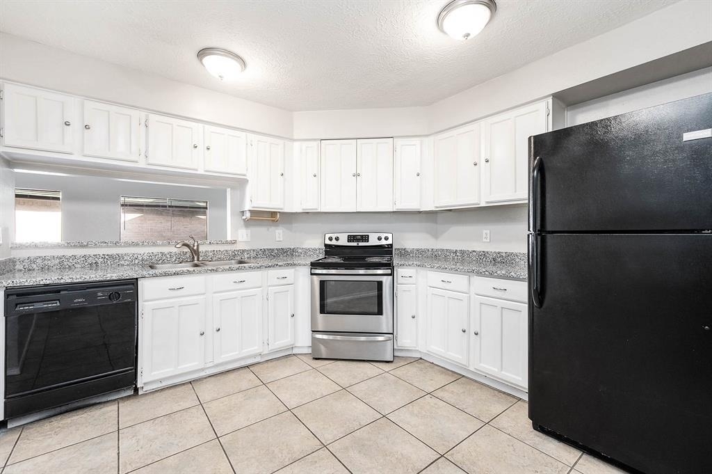 4406 Lost Lake Lane - Photo 11
