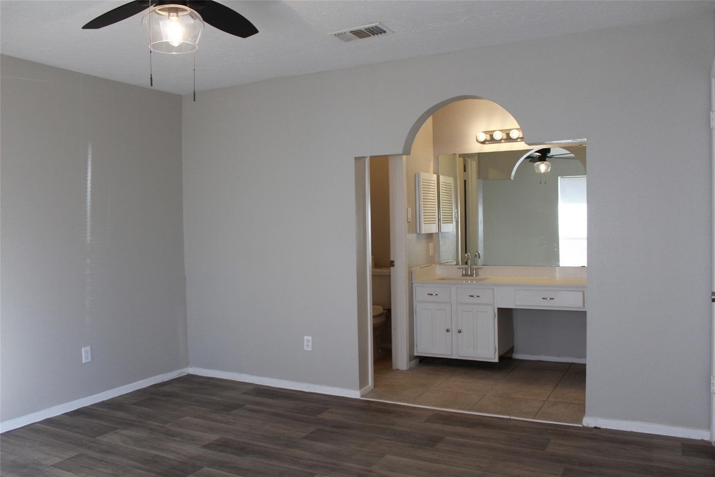 4406 Lost Lake Lane - Photo 16