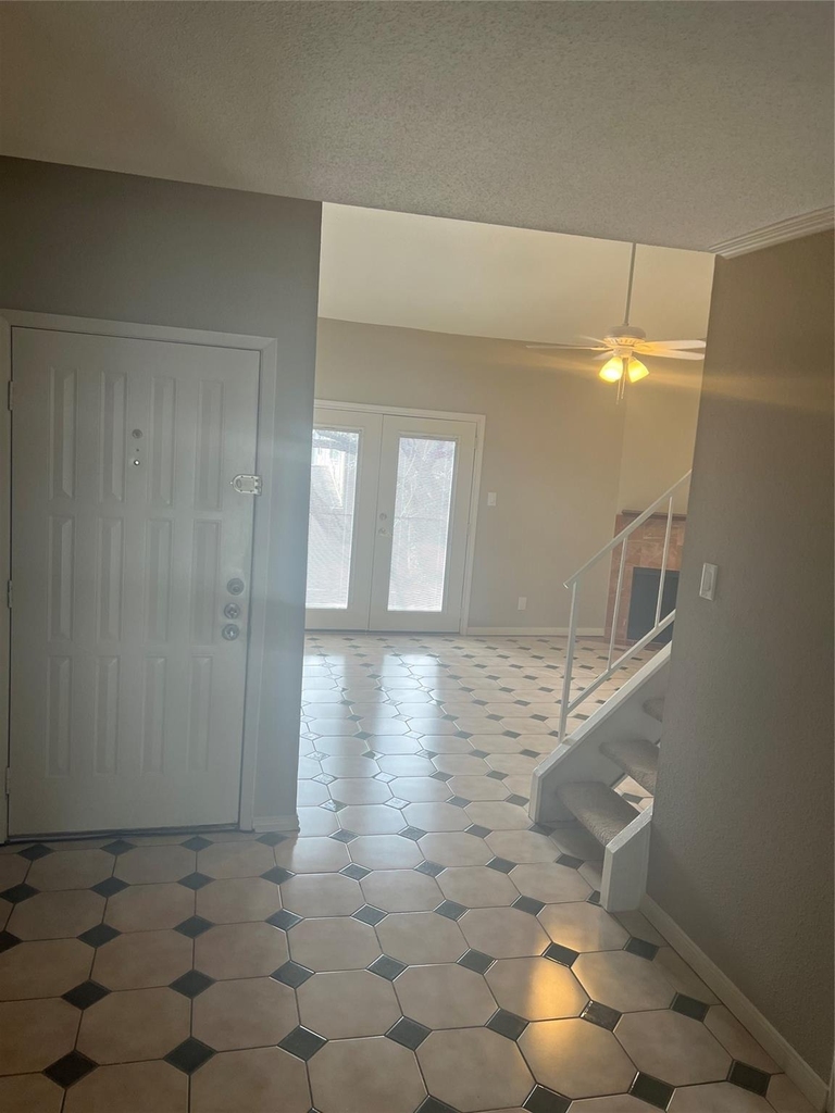 10811 Richmond Avenue - Photo 9