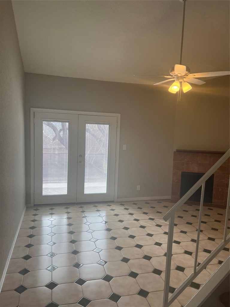 10811 Richmond Avenue - Photo 12