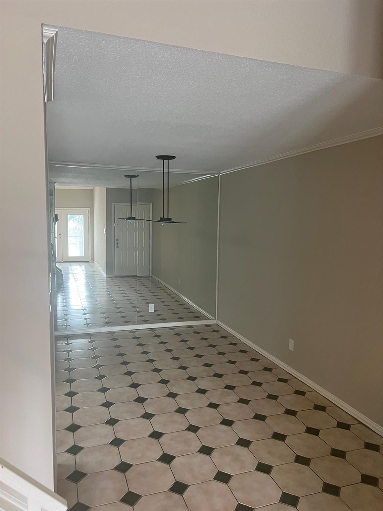 10811 Richmond Avenue - Photo 1