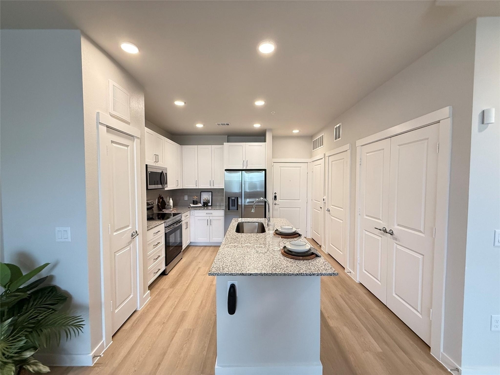 3409 Brinkman St - Photo 1