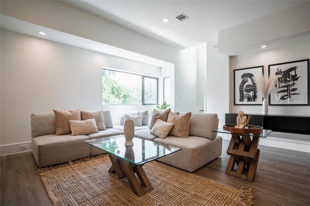 2212 Francis Street - Photo 7