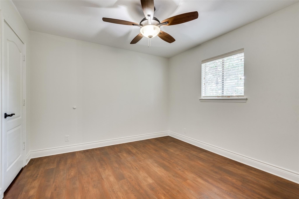 5612 Grover Avenue - Photo 4