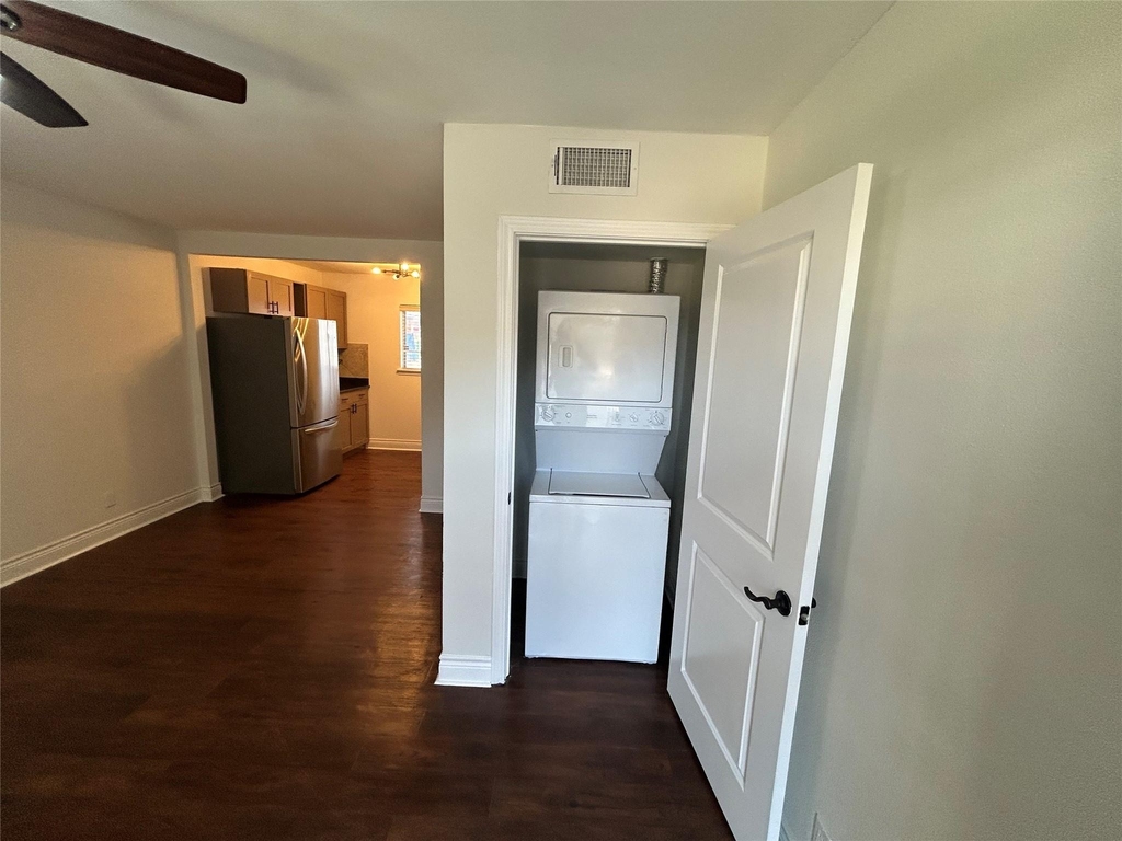 5612 Grover Avenue - Photo 6