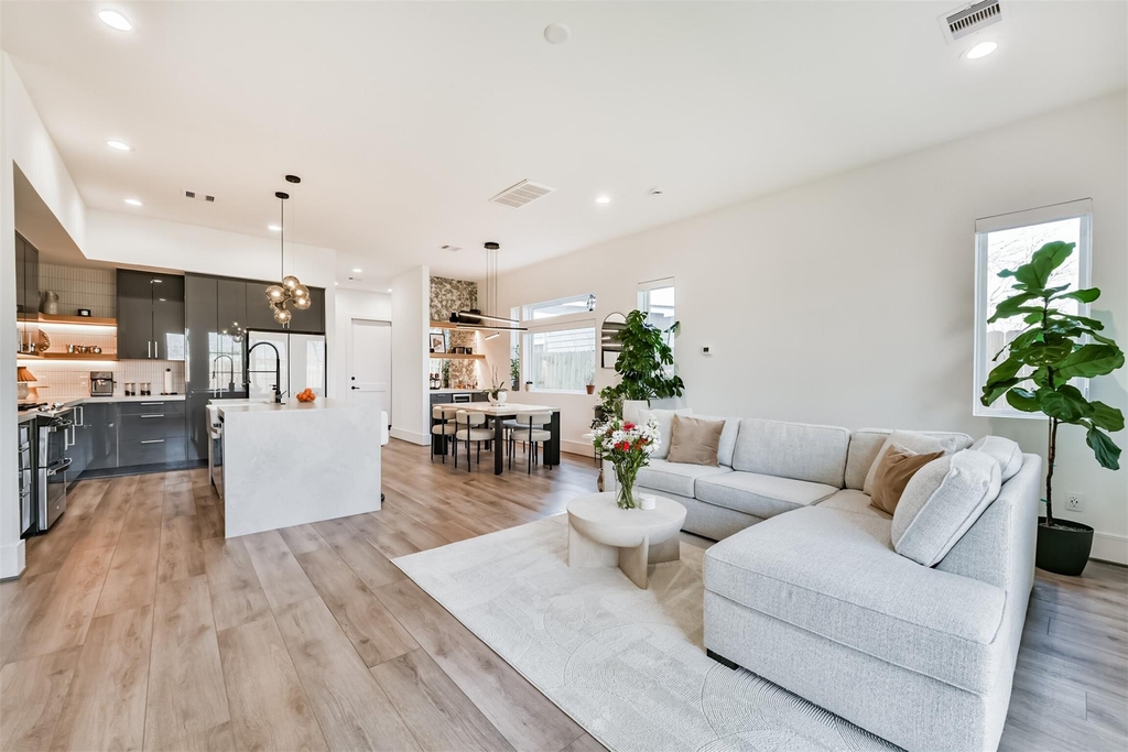 4211 Nichols St - Photo 8
