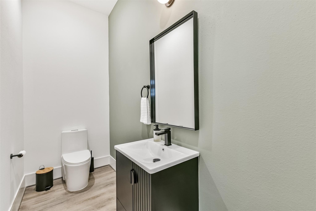 4211 Nichols St - Photo 11
