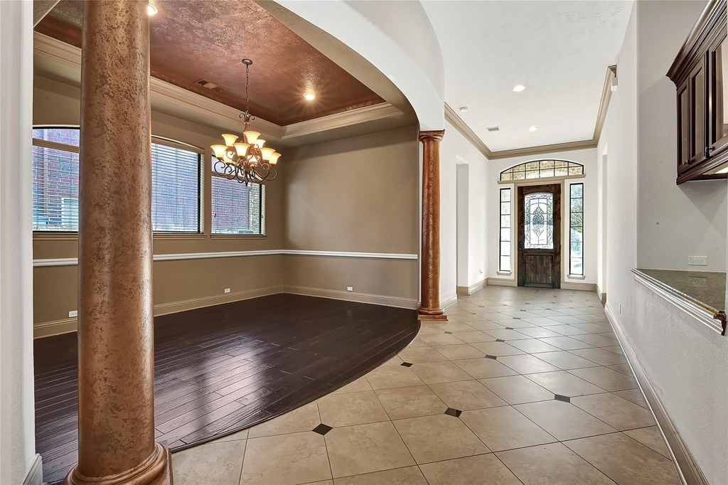 6223 Duke Trail Lane - Photo 4