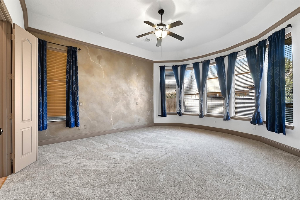 6223 Duke Trail Lane - Photo 5