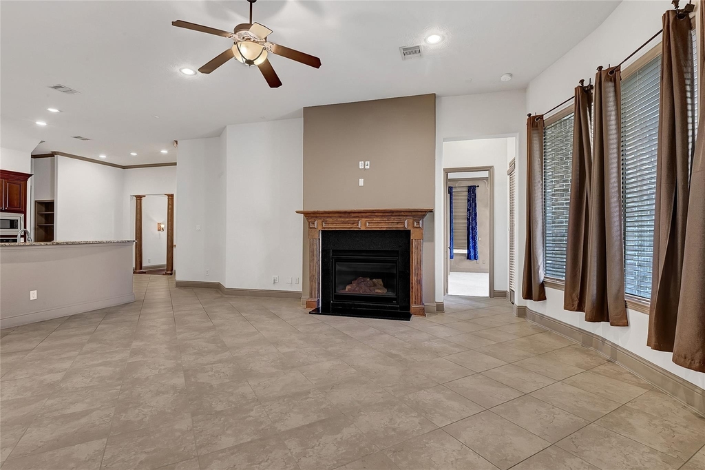 6223 Duke Trail Lane - Photo 3