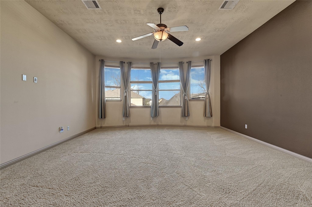 6223 Duke Trail Lane - Photo 7