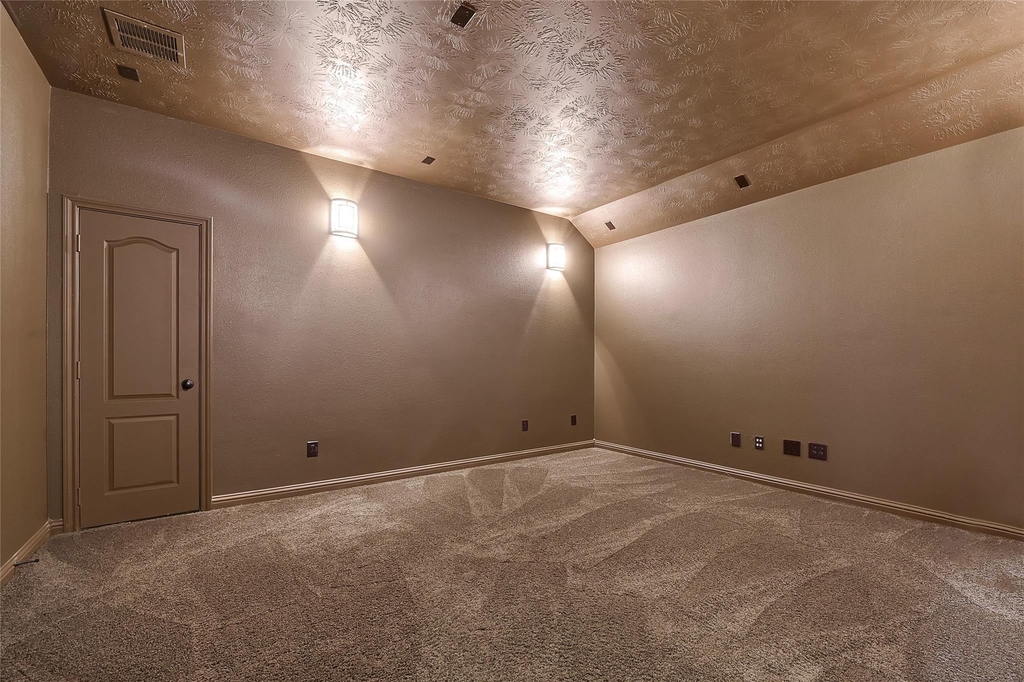 6223 Duke Trail Lane - Photo 40