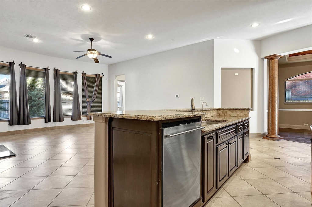 6223 Duke Trail Lane - Photo 10