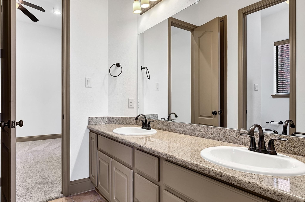 6223 Duke Trail Lane - Photo 30