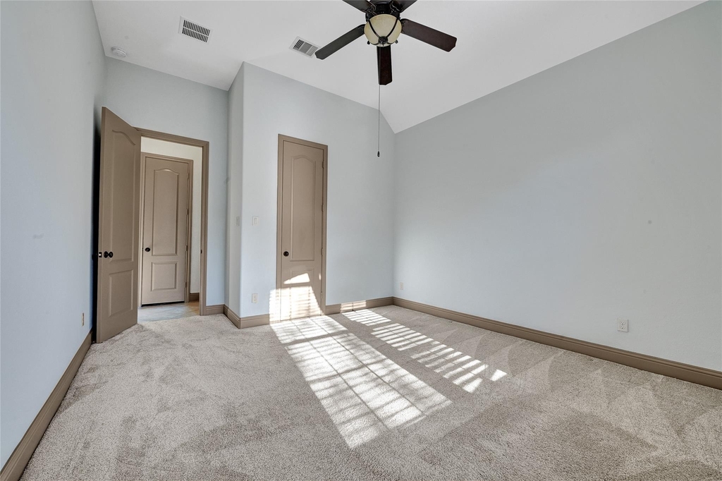 6223 Duke Trail Lane - Photo 35
