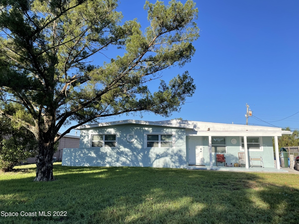305 Prospect Avenue - Photo 0