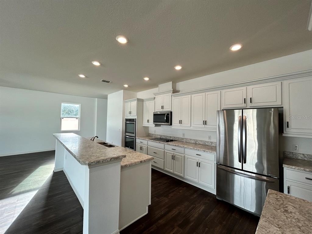 10638 Aldo Moro Drive - Photo 8
