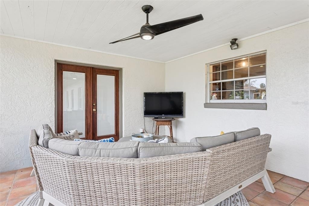 2603 N Ridgewood Avenue - Photo 30
